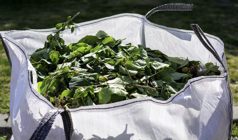 Bild von einem Big Bag mit Gartenabfällen